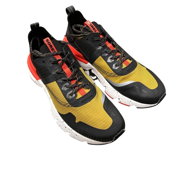NWT NIB Sorel Mens 7.5 KINETIC RUSH RIPSTOP SNEAKER‎ Shoe Gold and Red - Picture 1 of 10